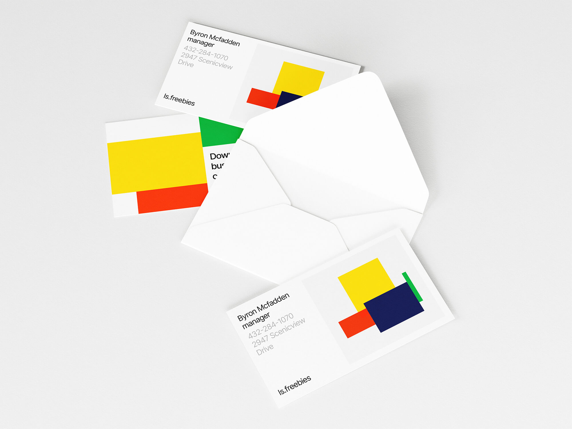 opened-envelope-and-business-cards-mockup